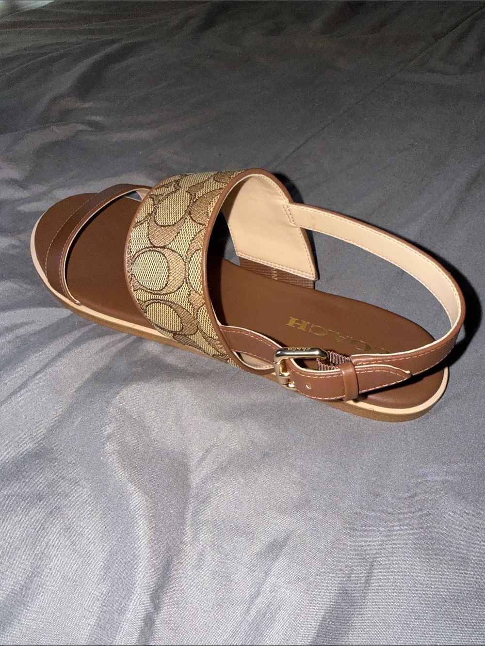 COACH Harley Signature sandal 10B - Picture 3 of 5